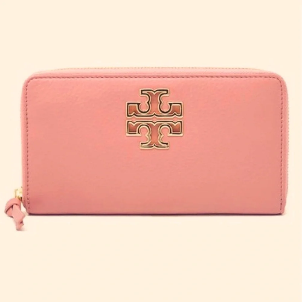 Tory Burch Britten Continental Zip Wallet In Pink
Magnolia - Picture 1 of 10